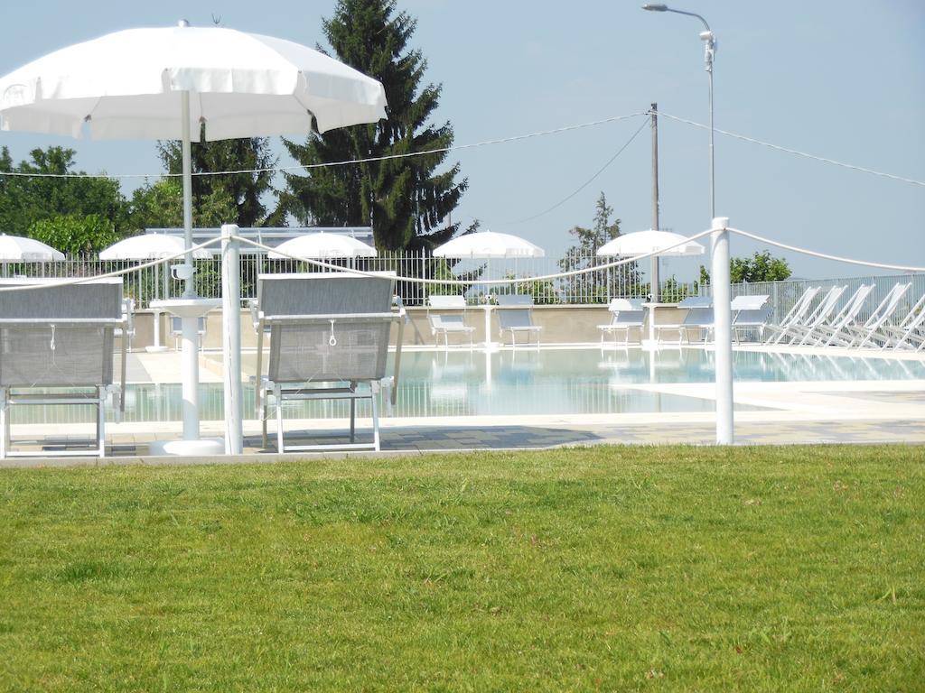 I Perticali Bed and Breakfast Carrù Εξωτερικό φωτογραφία